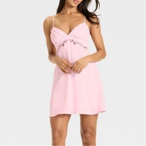 Wild Fable Mini Dress Embroidered Flowers Crepe A Line Baby Pink Size Medium NWT